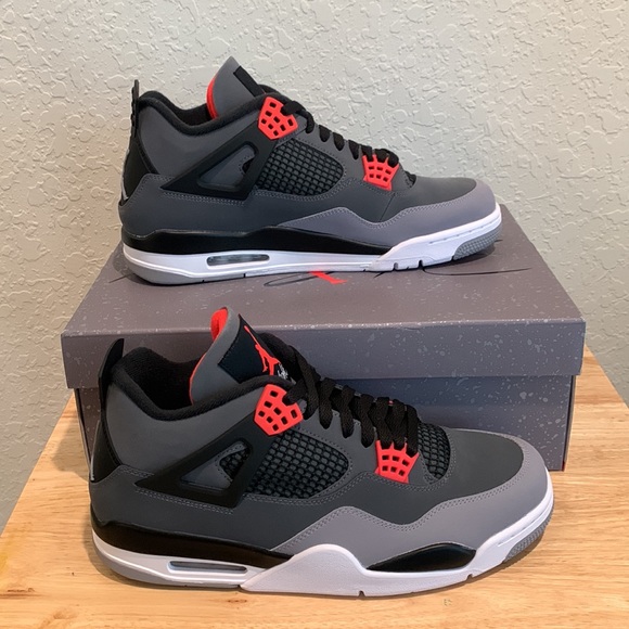 NIKE AIR JORDAN 4 RETRO SNEAKERS - Picture 8 of 10